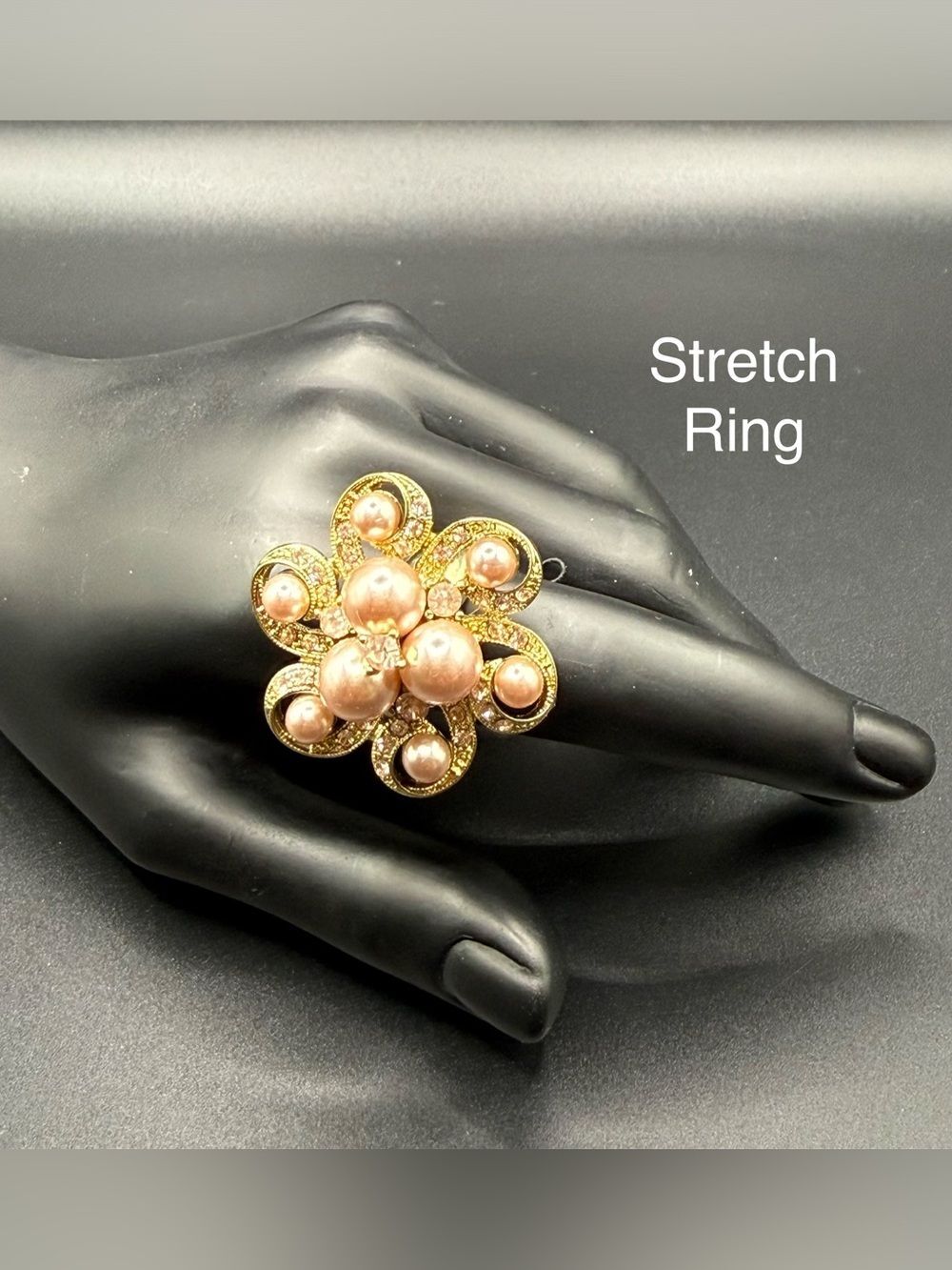 Gold-Tone Pink Pearl Flower Stretch Ring